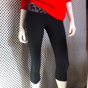 Adidas Climalite Capris Tights Snow Leopard Print Waistband Women’s Size Small